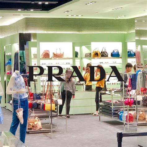 outlet online prada